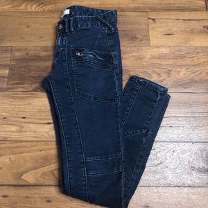 Free People Skinny Dark Denim Zip Pocket Jeans